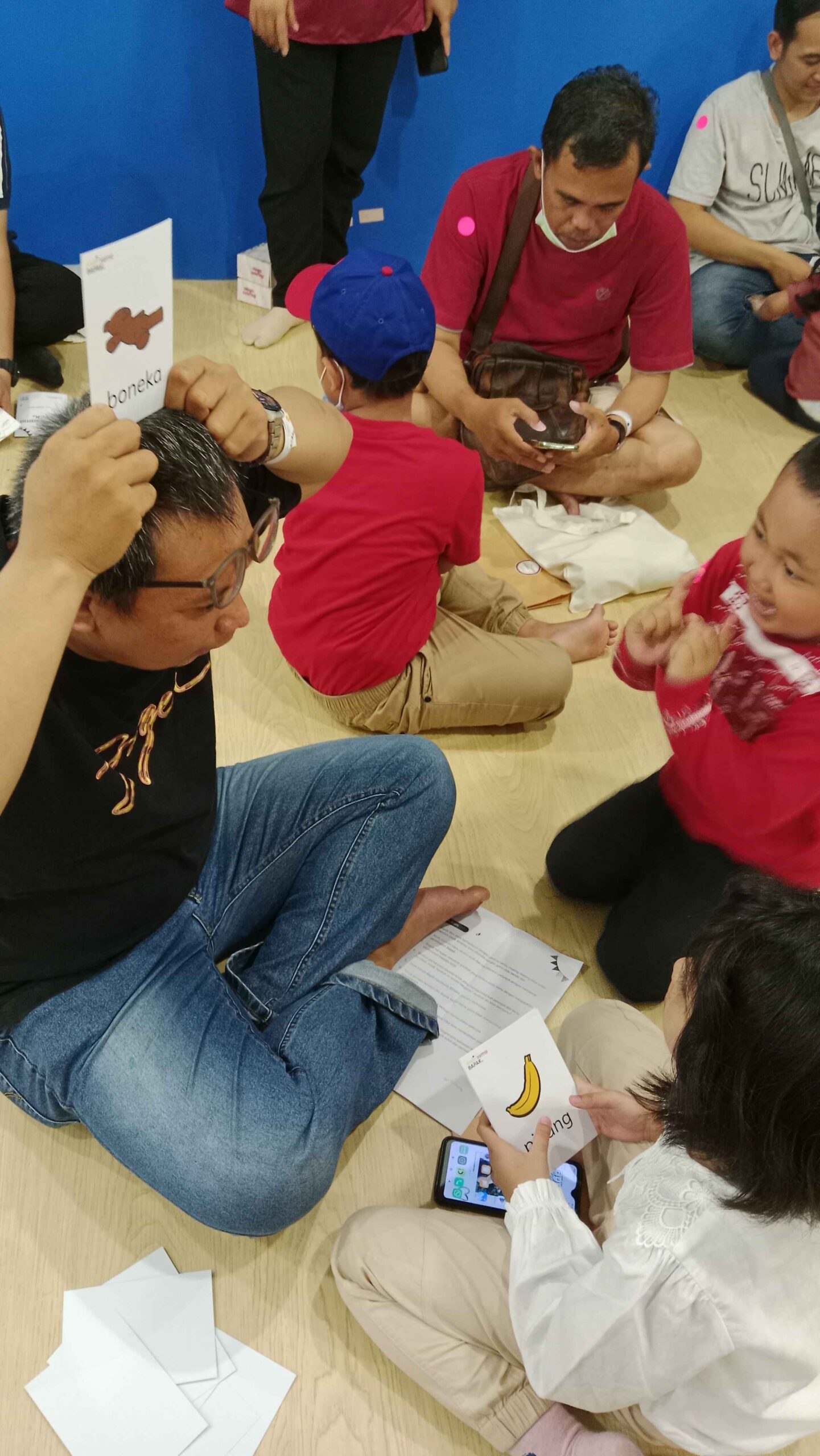 Main Sama Bapak, Kuatkan Hubungan Keluarga – Home
